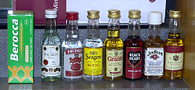 minibar with B